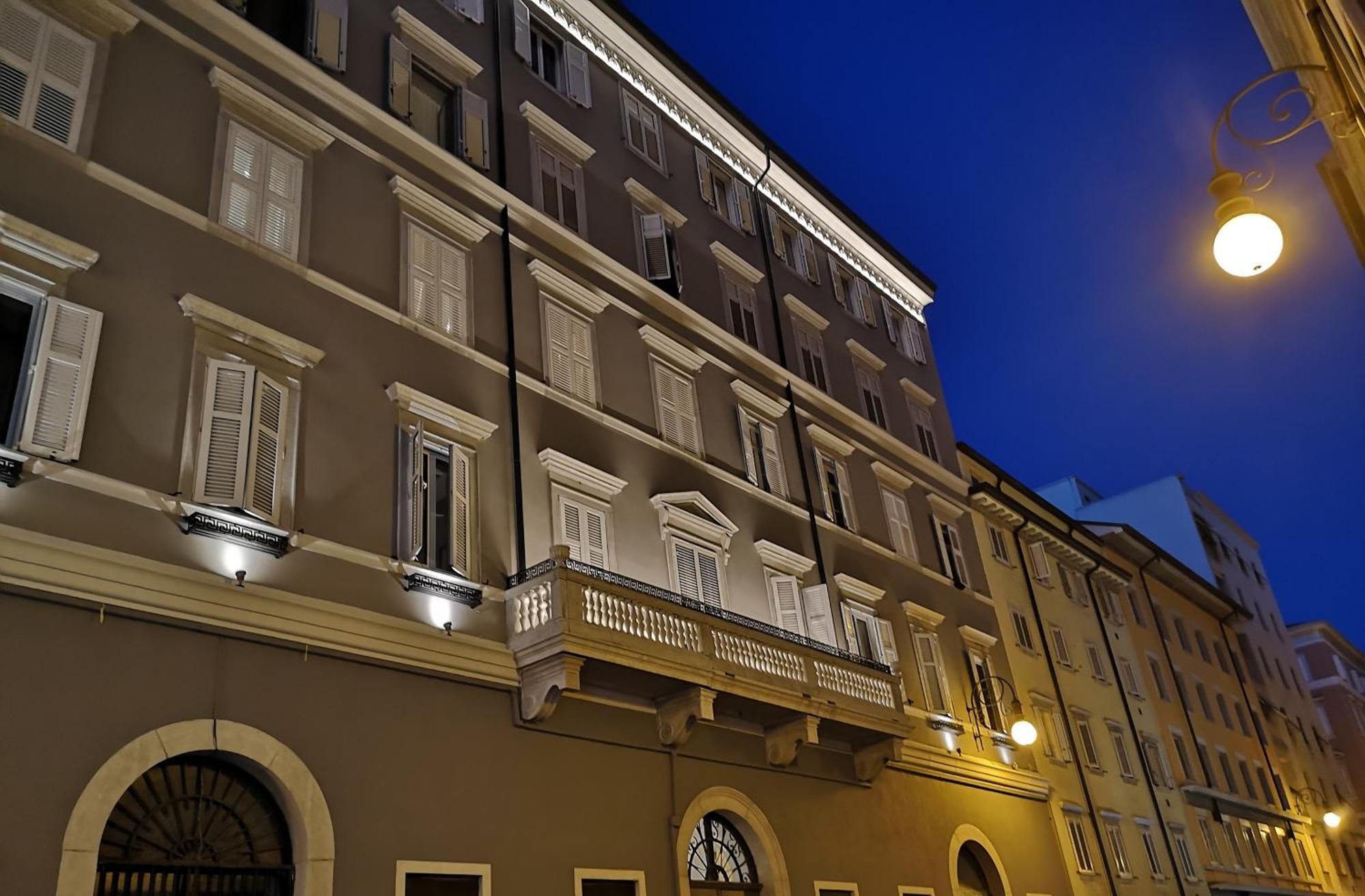 טריאסטה Forvm Boutique Hotel מראה חיצוני תמונה